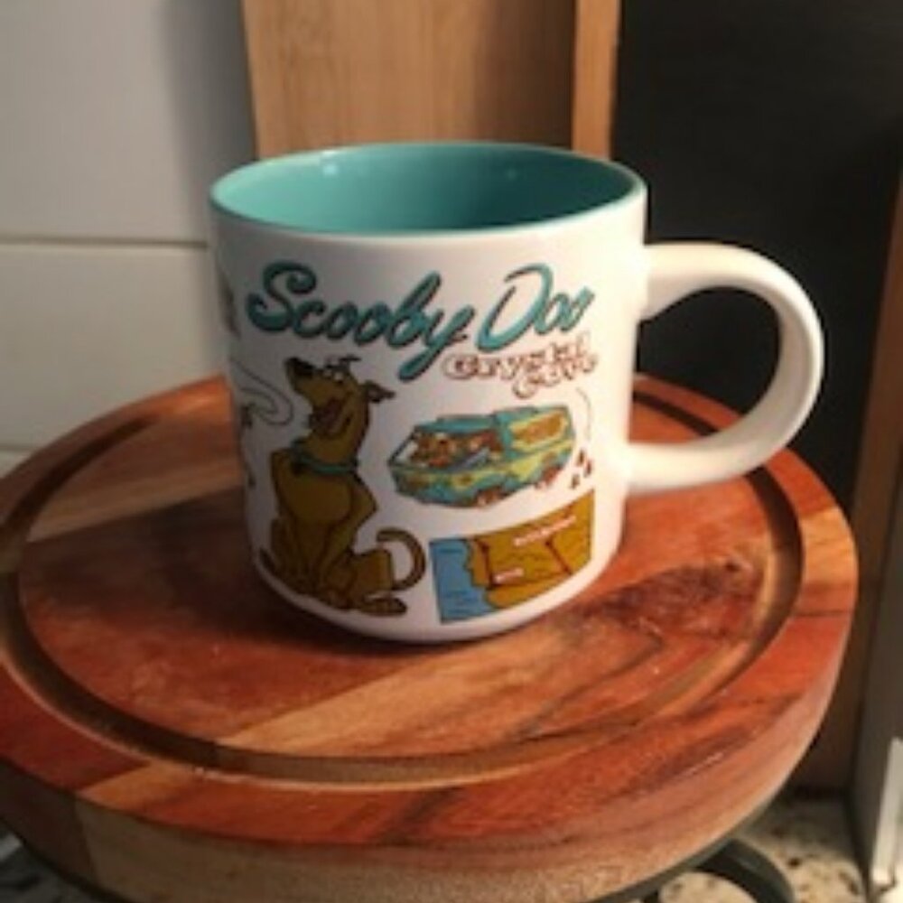 Scooby-doo and the Gang Crystal Cove